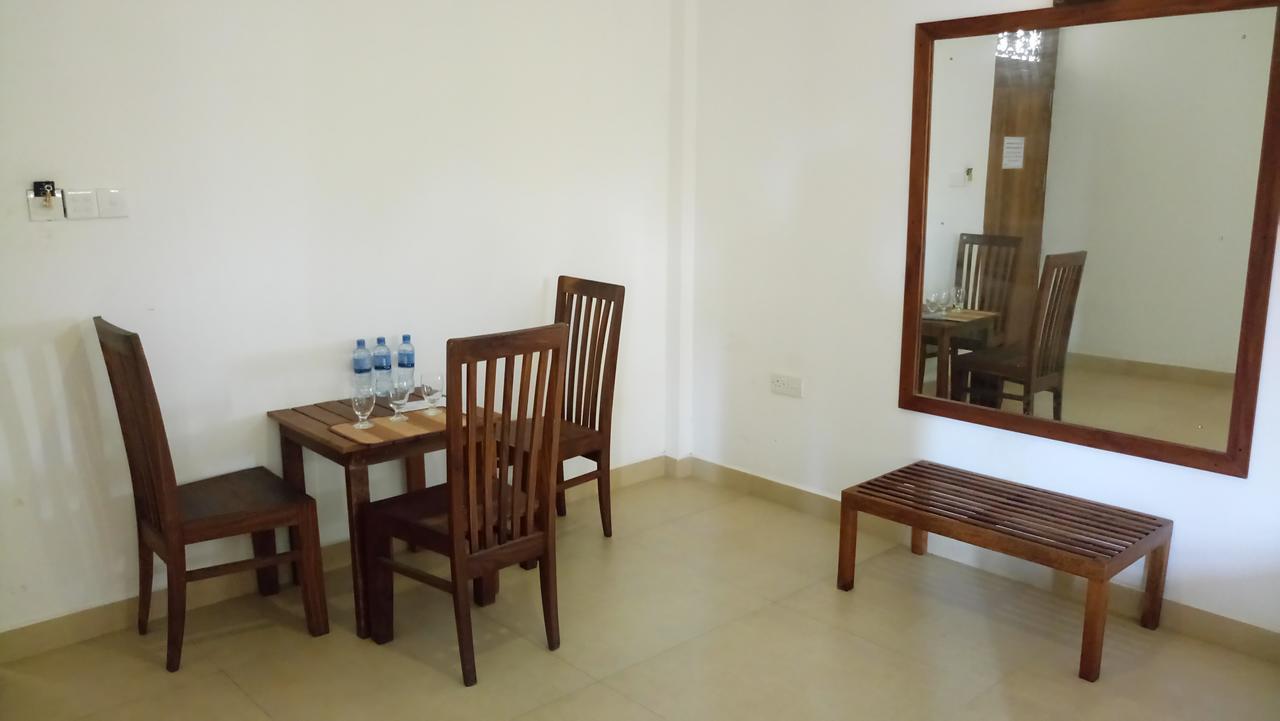 Saketha Beach Negombo Ngoại thất bức ảnh