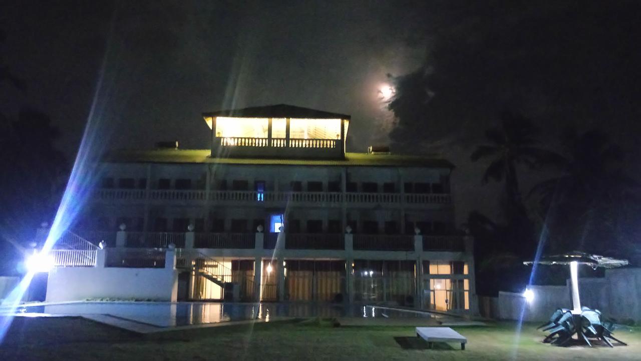 Saketha Beach Negombo Ngoại thất bức ảnh